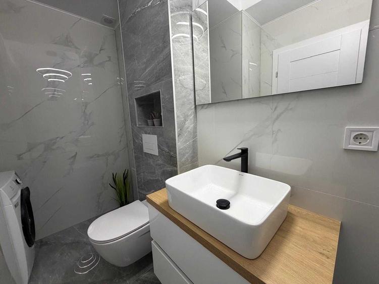 Apartament cu 2 camere semidecomandat în Central