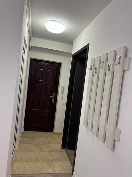 Apartament cu 2 camere semidecomandat în Sebastian