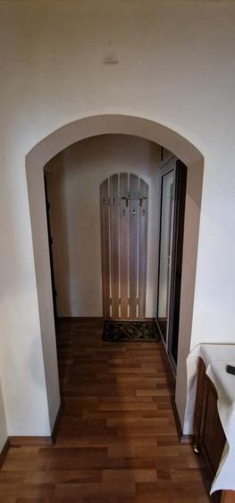 Sud ,se inchiriaza apartament decomandat 3 camere,pret 300 euro - 15