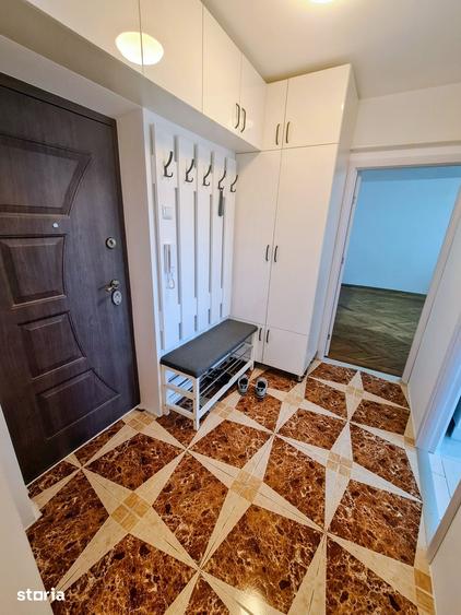 Apartament cu 2 camere decomandat în Independenței