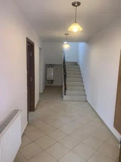 Duplex cu 4 camere cu Teren 150 Mp în Tătărași
