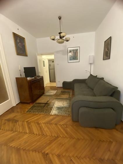 Apartament cu 3 camere semidecomandat, mobilat în Gara de Nord