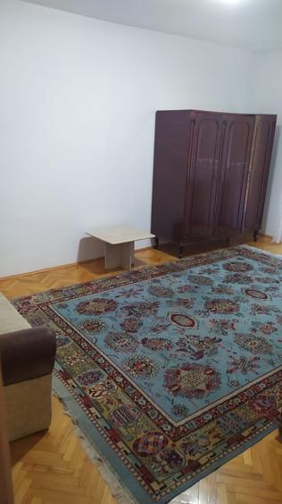 Apartament cu 2 camere decomandat în Tudor