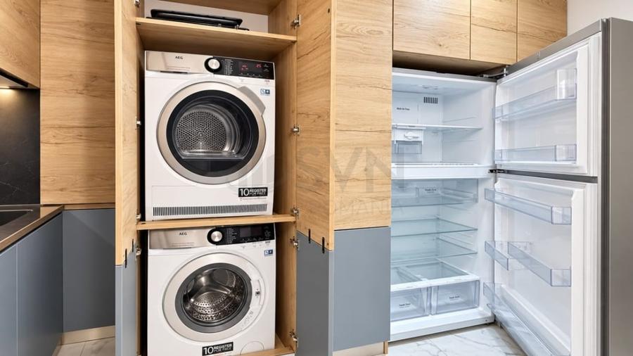 Apartament cu 3 camere decomandat în Aviației