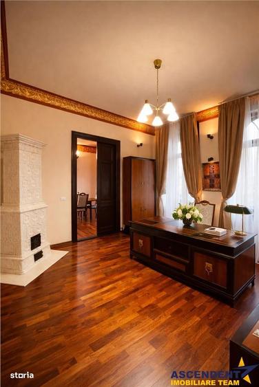Apartament cu 3 camere decomandat în Noua