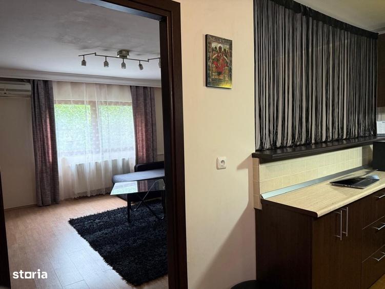 Apartament cu 2 camere decomandat în Colentina