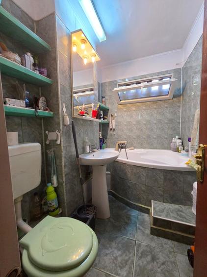 VANZARE 3 CAMERE - STR. COVASNA - PARCARE - C-TIN BRANCOVEANU - 6