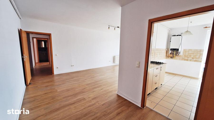 Apartament cu 3 camere decomandat în Bartolomeu
