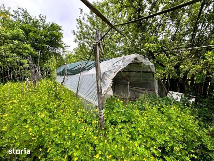 Casă cu 6 camere cu Teren 2060 Mp în Perișor