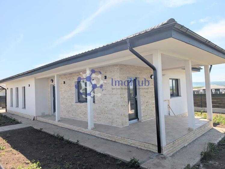 Casă individuală cu 4 camere cu Teren 400 Mp în Miroslava