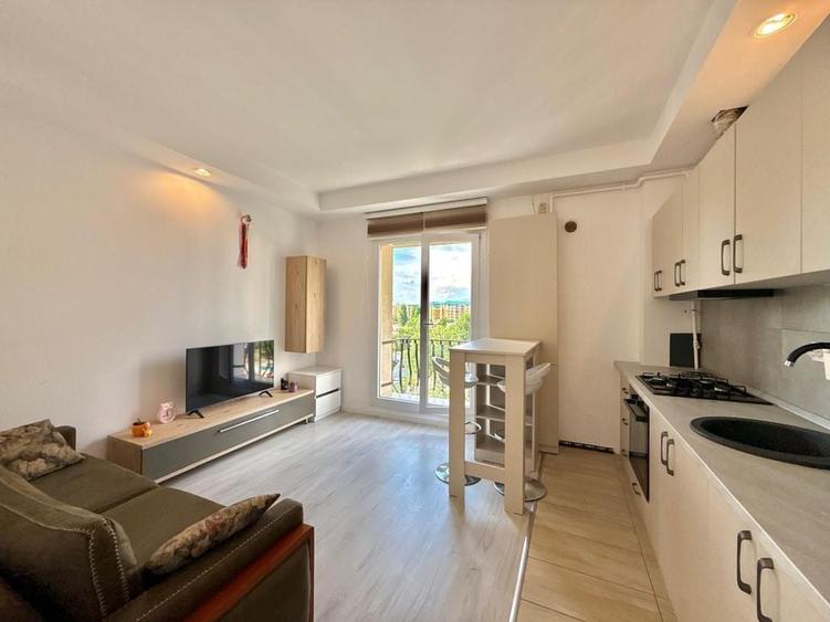 Apartament cu 2 camere semidecomandat în Ștefăneștii de Jos