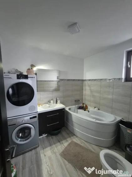 Casă cu 3 camere cu Teren 350 Mp în Șimnicu de Sus