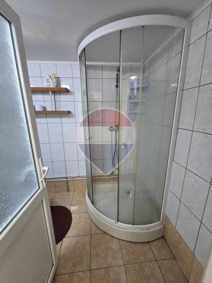 Casă individuală cu 4 camere cu Teren 303 Mp în Prelungirea Ferentari