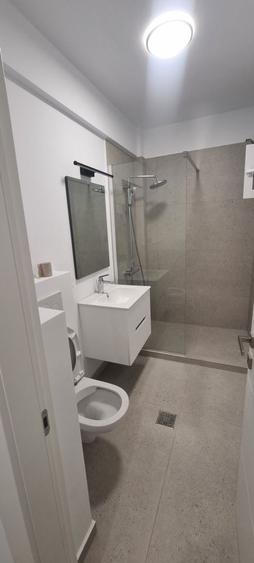 Apartament cu 3 camere decomandat în Năvodari Tabără