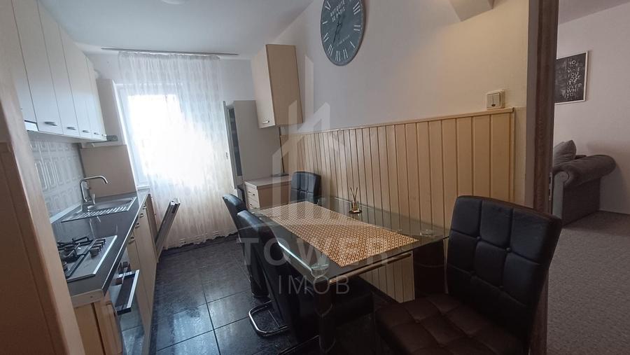 Apartament cu 3 camere semidecomandat în Central