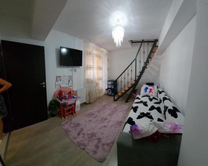 Bloc ADM-2 camere 51 mp, mobilat si utilat si mansarda bonus-49 mp - 6
