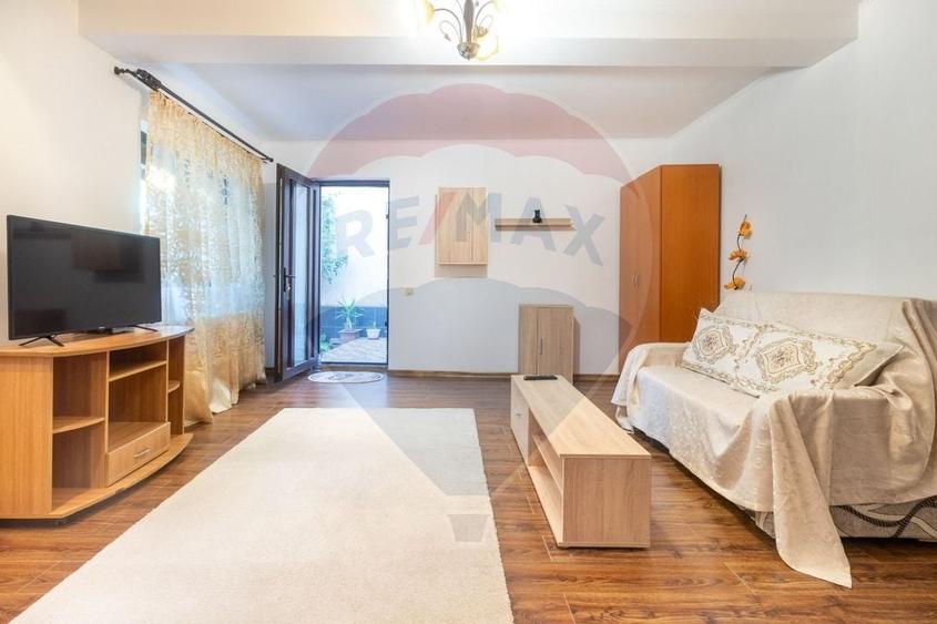 Casă individuală cu 3 camere cu Canalizare în Floreasca