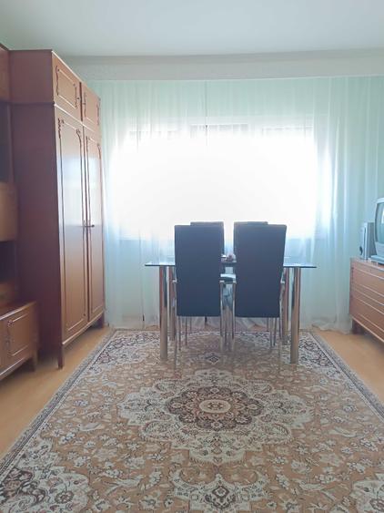 Apartament cu 2 camere nedecomandat în Central