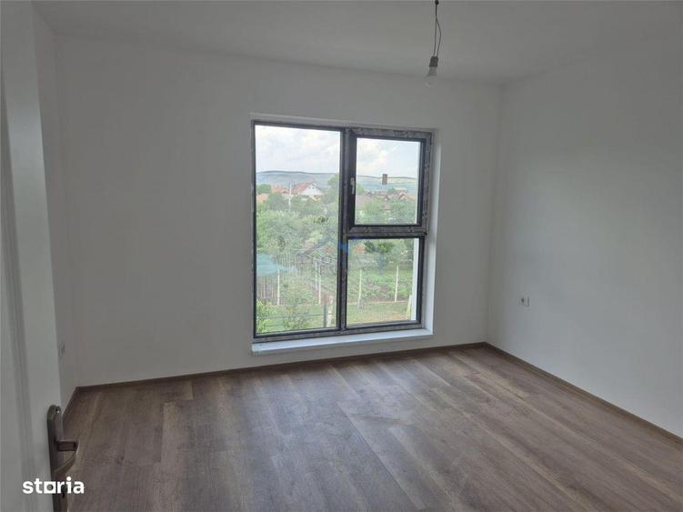 Apartament cu 4 camere în Micești