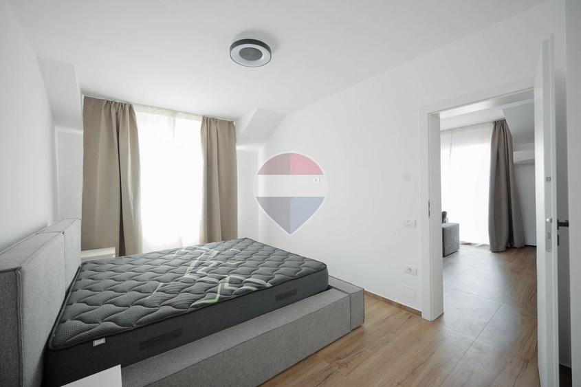 Apartament cu 2 camere nedecomandat, mobilat în Sânmartin