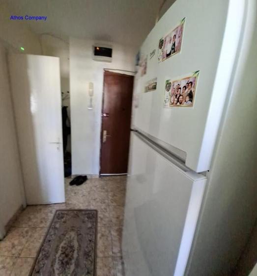 Apartament cu 3 camere, mobilat în Gara de Nord