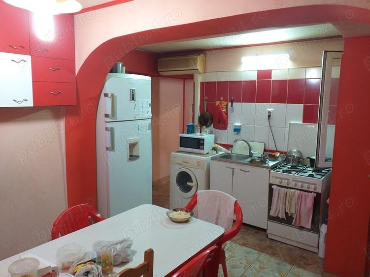 Casă cu 4 camere în Central