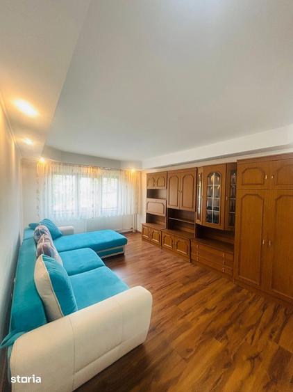 Apartament cu 2 camere decomandat în Calea București