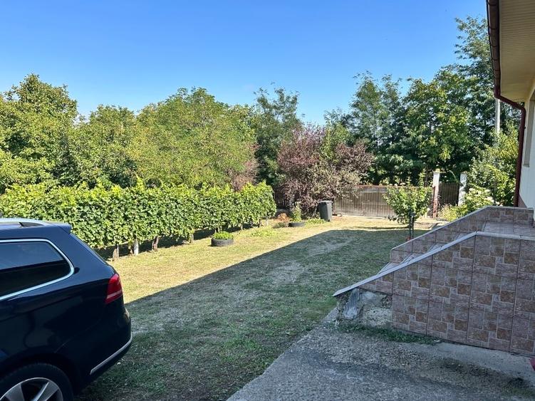Casă individuală cu 4 camere cu Teren 2000 Mp în Negrea