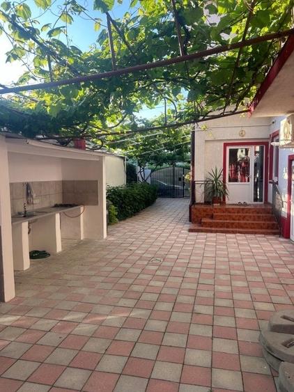 Casă individuală cu 20 camere cu Teren 313 Mp în Central