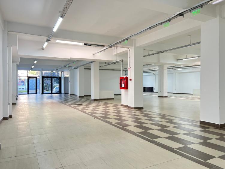 Spațiu comercial, de 823.5 mp, în Semicentral