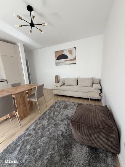 Apartament cu 2 camere în Apărătorii Patriei