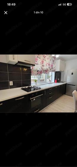 Apartament cu 3 camere semidecomandat în Popas Păcurari