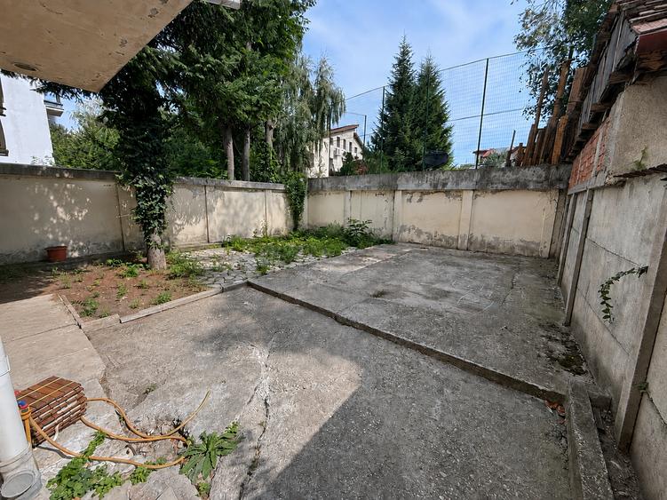 Birou, de 130 mp, în Tei