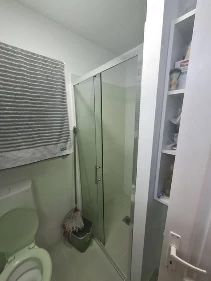 Garsonieră decomandată în Prundu