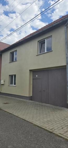 Casă cu 5 camere cu Teren 500 Mp în Central