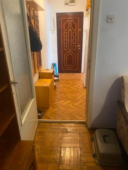 Apartament cu 2 camere semidecomandat în Km 4-5