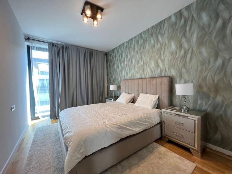 Apartament cu 4 camere decomandat, mobilat în Băneasa