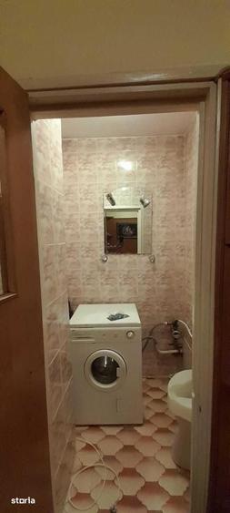 Apartament cu 4 camere semidecomandat în Vatra Luminoasă