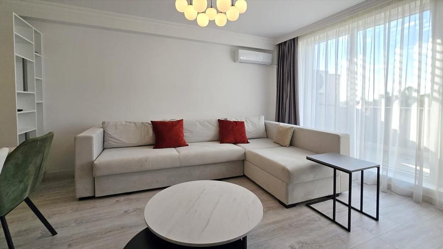 Apartament cu 3 camere decomandat în Iancu Nicolae