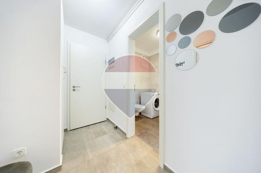 Apartament cu 2 camere decomandat, mobilat în Tractorul