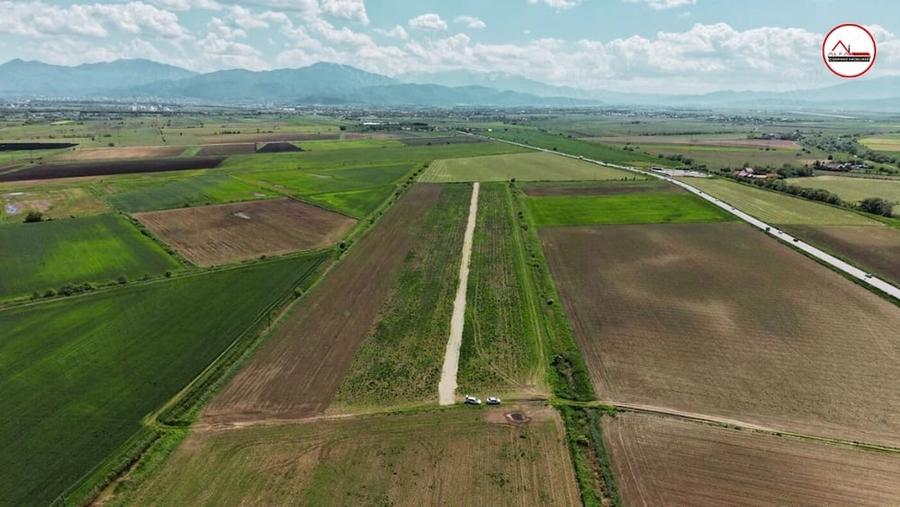 Teren de 500 mp, în Stupini