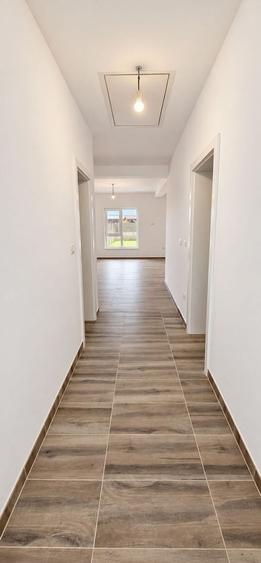 Duplex cu 3 camere cu Canalizare în Moșnița Nouă