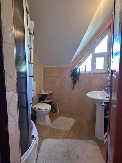 Casă individuală cu 4 camere cu Canalizare în Gilău