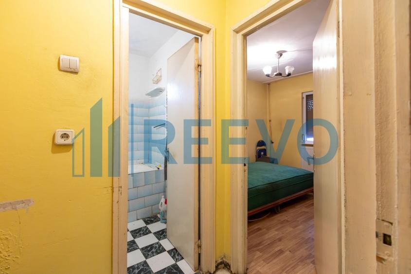Apartament cu 3 camere semidecomandat, mobilat în Narcisa