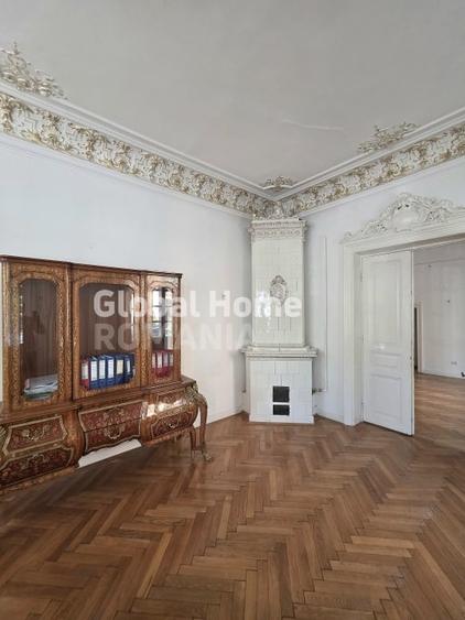 Casă individuală cu 5 camere cu Canalizare în Ultracentral
