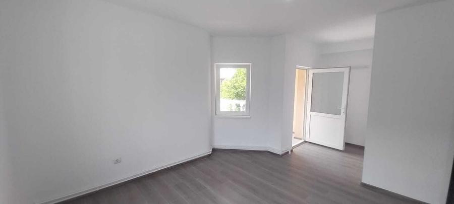 Spațiu comercial, de 30 mp, în Cetate