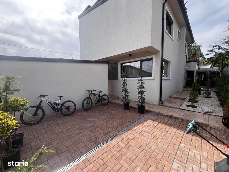 Casă cu 4 camere cu Teren 400 Mp în Rediu