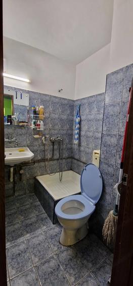 Apartament cu 4 camere decomandat în Mircea cel Bătrân