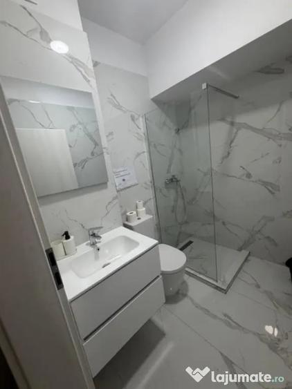 Apartament cu 2 camere decomandat în Rafinaria Vega