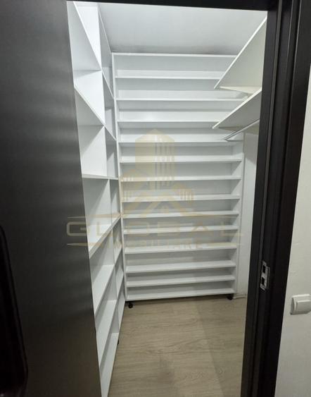Apartament cu 3 camere semidecomandat, mobilat în Zorilor